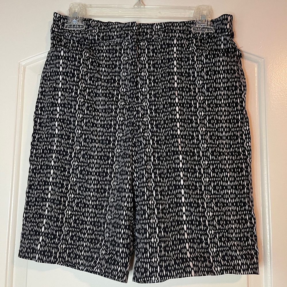 Susan Graver shorts size 8